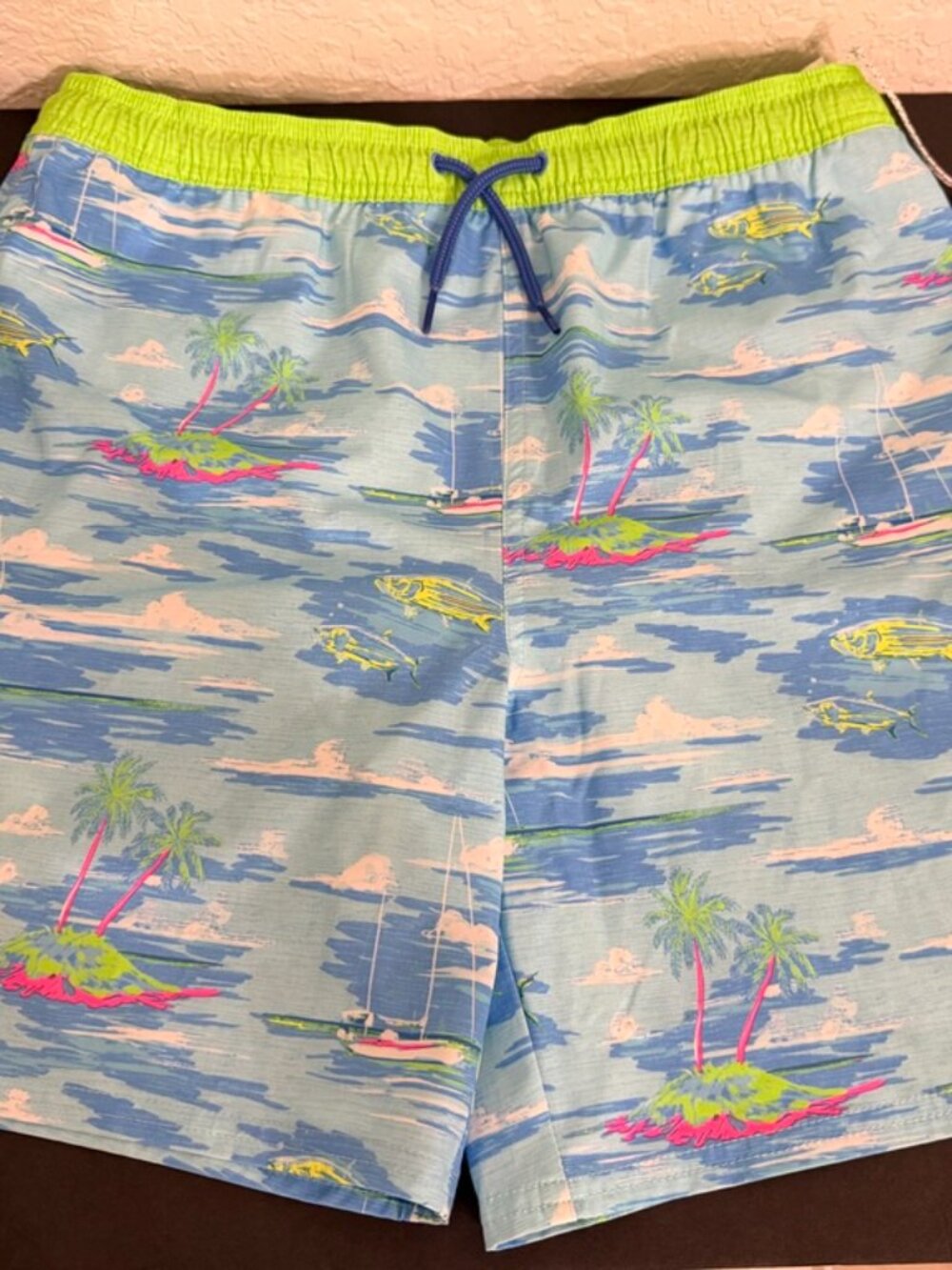 Vineyard Vines Boys Poolside Blue Printed Chappy Swim Shorts YXL